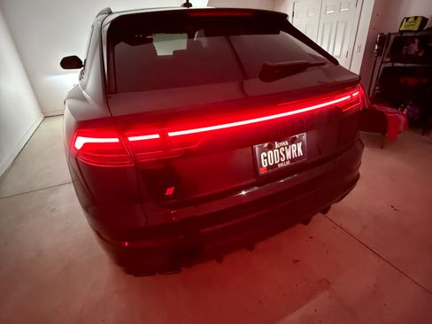 Used 2024 Audi SQ8 Premium Plus AWD/4WD image 18