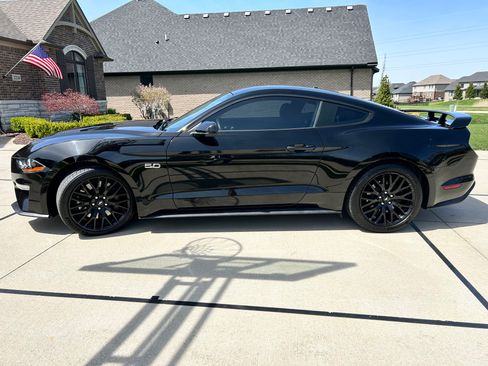 Used 2019 Ford Mustang GT w/ GT Performance Package RWD image 5