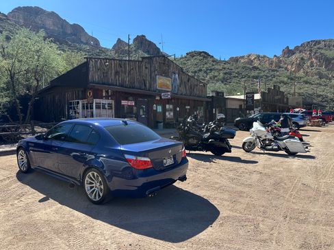 Used 2006 BMW M5 Sedan 4D image 2