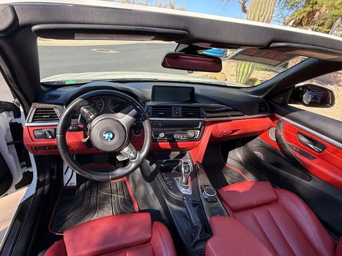 Used 2017 BMW 430i Convertible image 6