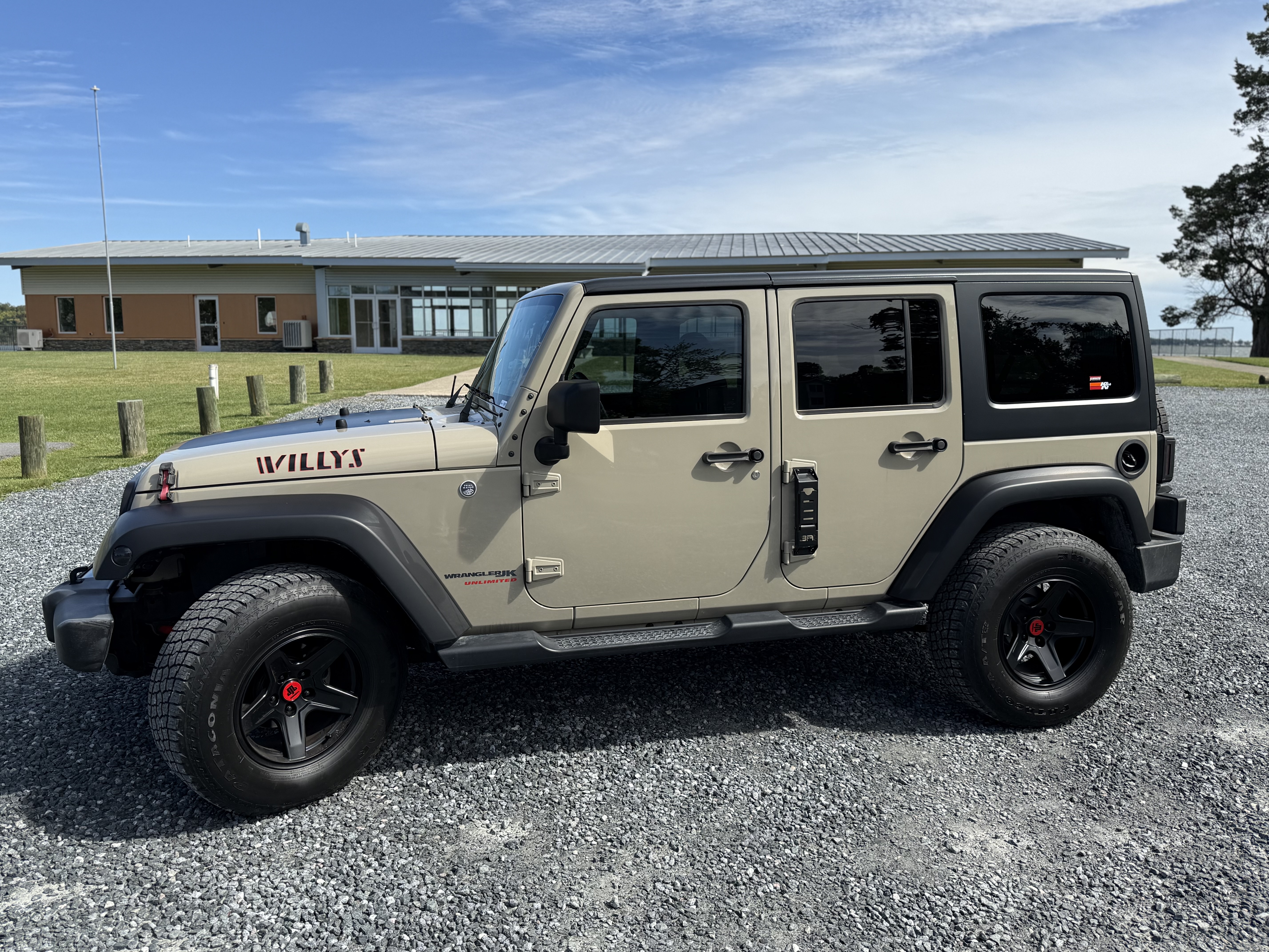 Used 2018 Jeep Wrangler Unlimited Sport AWD/4WD image 1