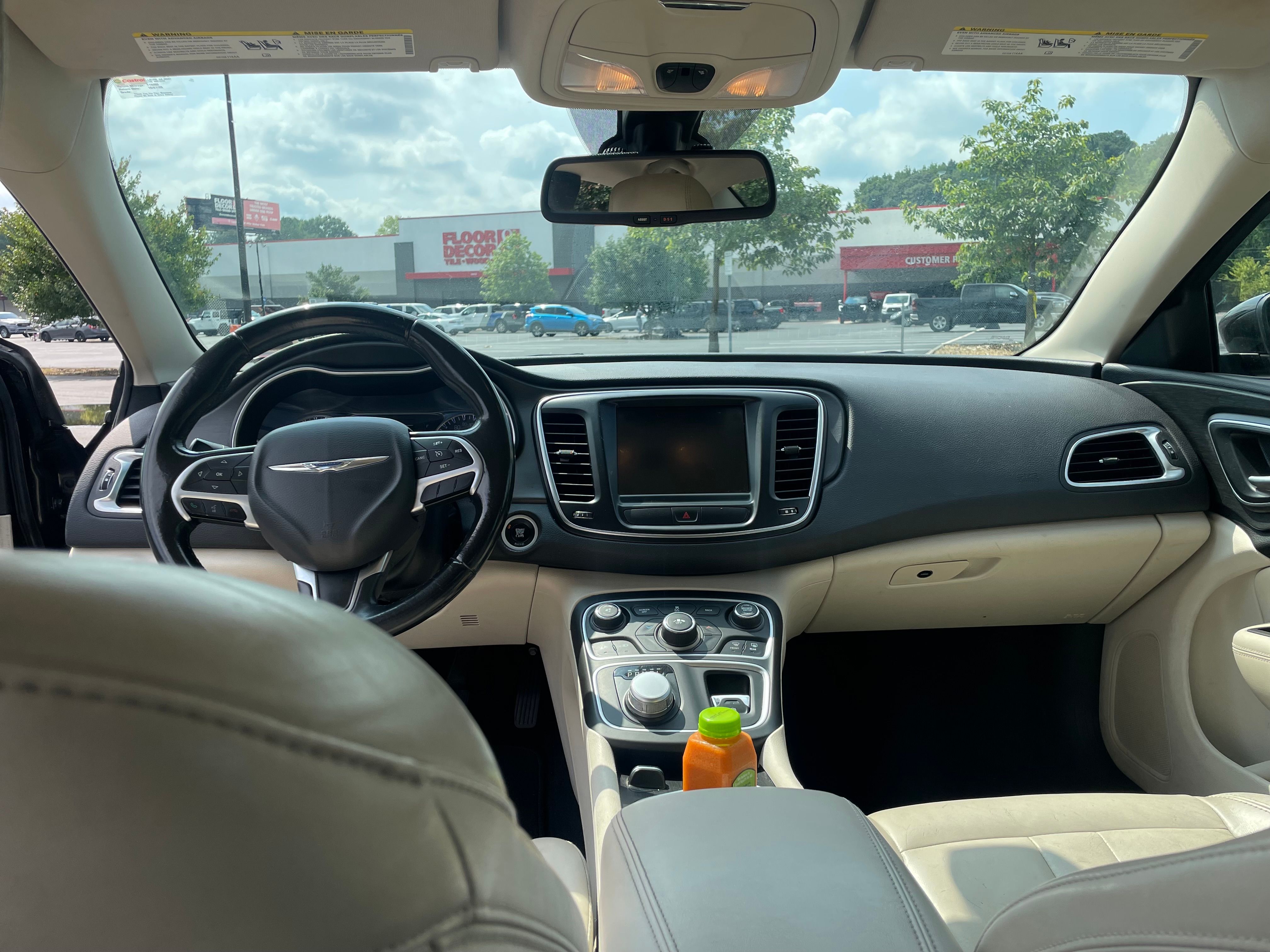 Used 2016 Chrysler 200 Limited Platinum FWD image 17