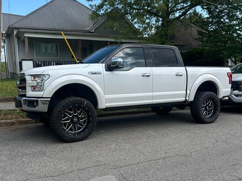 Used 2016 Ford F150 Lariat w/ Equipment Group 502A Luxury image 2