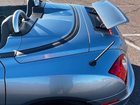 Used 2005 Chrysler Crossfire Limited image 5