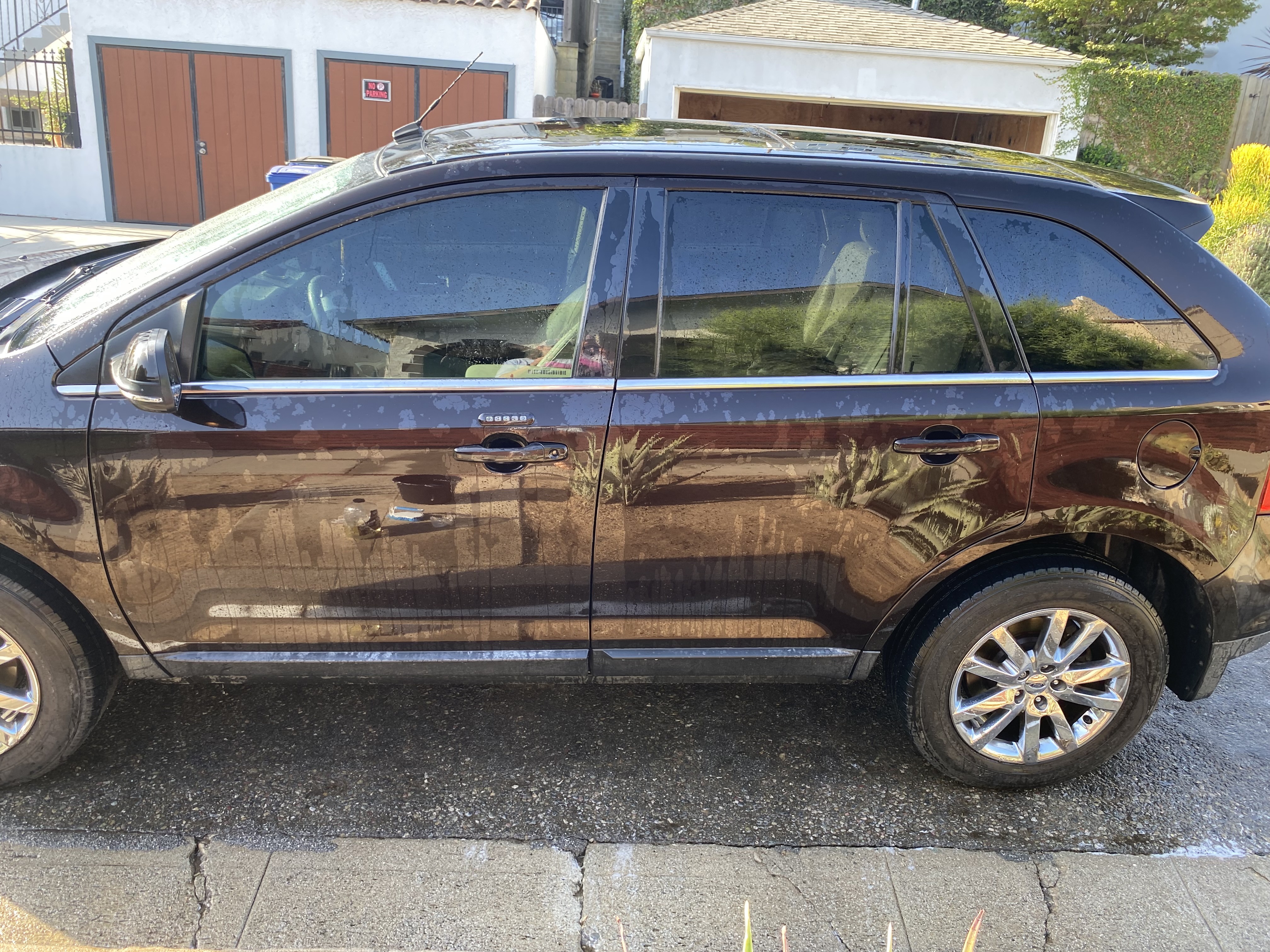 Used 2014 Ford Edge Limited w/ Equipment Group 302A FWD image 9