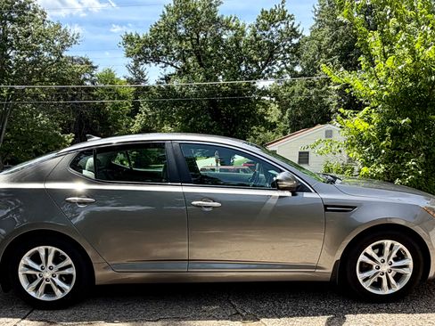 Used 2013 Kia Optima EX FWD image 2