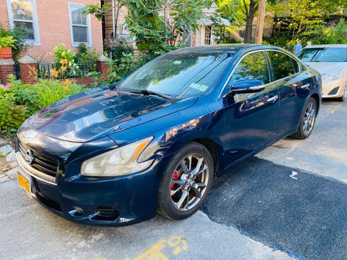 Used 2014 Nissan Maxima 3.5 S w/ Limited Edition Package FWD image 4