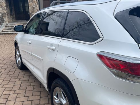Used 2016 Toyota Highlander Limited Platinum image 9