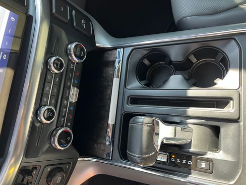 Used 2021 Ford F150 Lariat w/ Equipment Group 502A High image 25