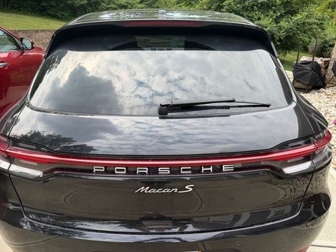 Used 2020 Porsche Macan S AWD/4WD image 13