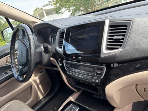 Used 2020 Honda Ridgeline RTL-E image 5