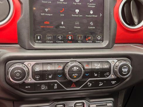 Used 2020 Jeep Wrangler Unlimited Rubicon AWD/4WD image 9