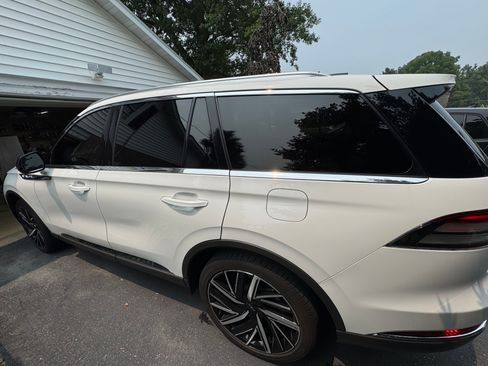Used 2025 Lincoln Aviator Reserve w/ Equipment Group 201A AWD/4WD image 4