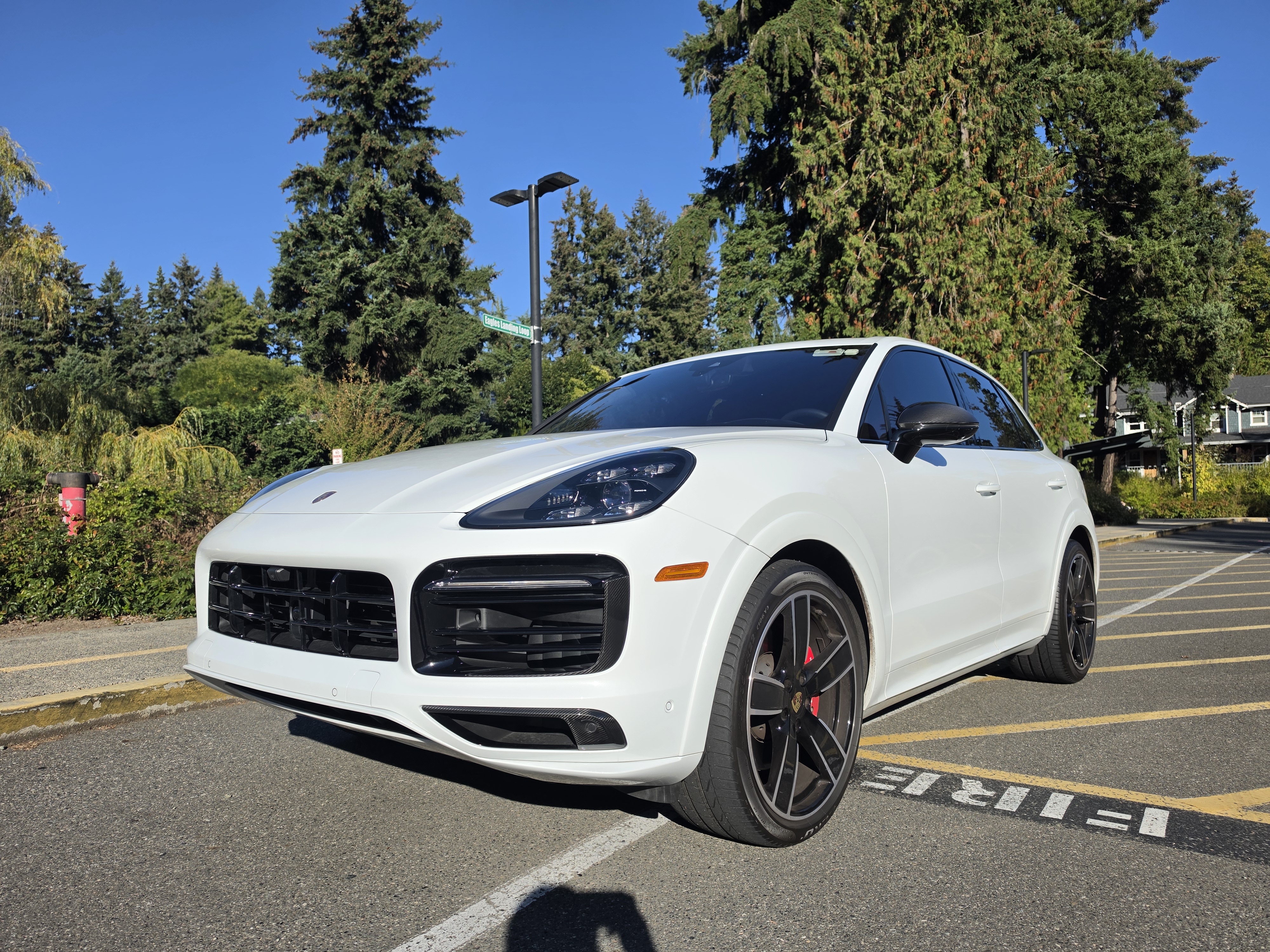 Used 2023 Porsche Cayenne GTS AWD/4WD image 1