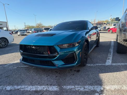 Used 2026 Ford Mustang GT Premium w/ GT Performance Package RWD image 1