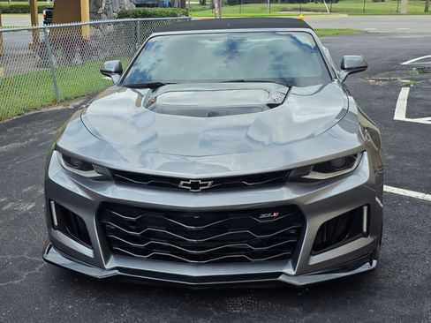 Used 2020 Chevrolet Camaro ZL1 RWD image 9