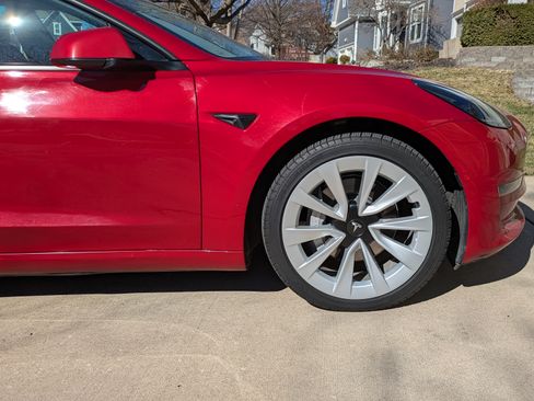 Used 2022 Tesla Model 3 Long Range image 2