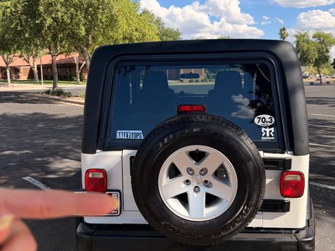 Used 2004 Jeep Wrangler X w/ Convenience Group image 12