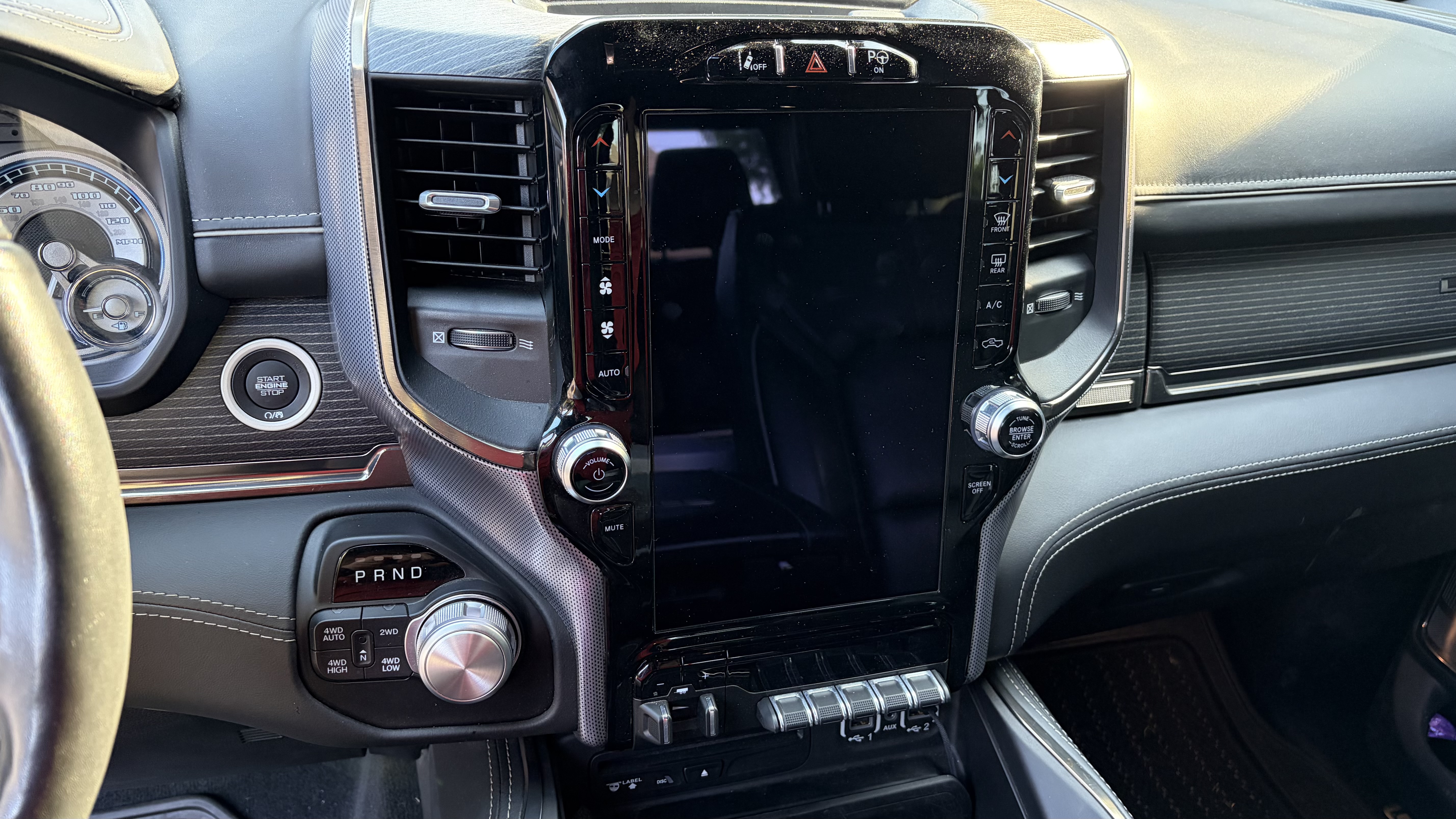 Used 2019 RAM 1500 Limited AWD/4WD image 19