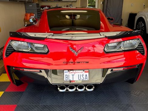 Used 2016 Chevrolet Corvette Z06 w/ 2LZ Preferred Equipment Group RWD image 2