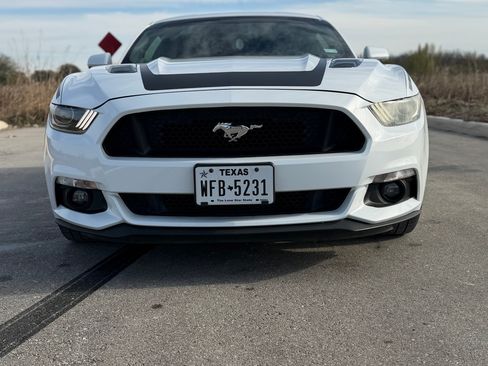 Used 2015 Ford Mustang GT image 12