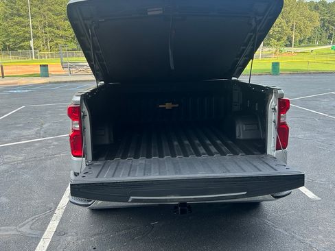 Used 2019 Chevrolet Silverado 1500 LTZ w/ LTZ Premium Package RWD image 12