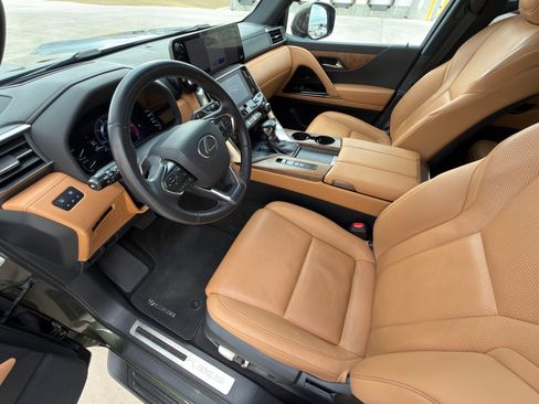 Used 2022 Lexus LX 600 4WD w/ Interior Upgrade Package image 12