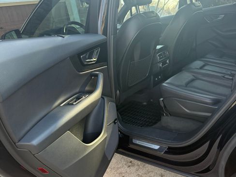 Used 2018 Audi Q7 3.0T Prestige w/ Prestige Package image 15