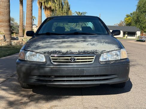 Used 2001 Toyota Camry LE image 2