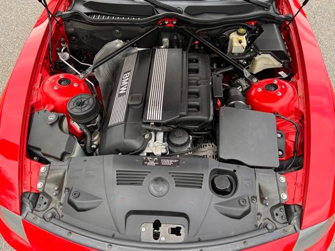 Used 2004 BMW Z4 2.5i RWD image 10
