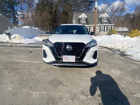 Used 2021 Nissan Kicks S w/ Interior Electronics Package image 18