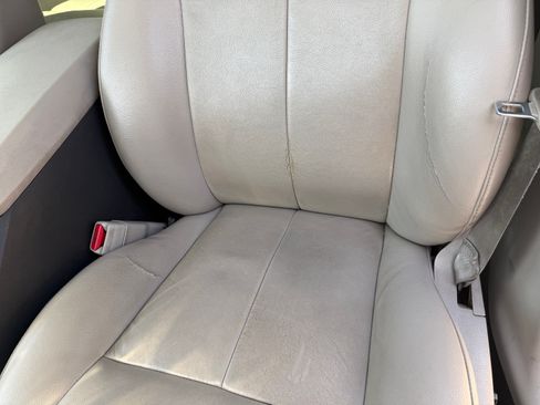 Used 2006 Chrysler 300 Touring RWD image 21