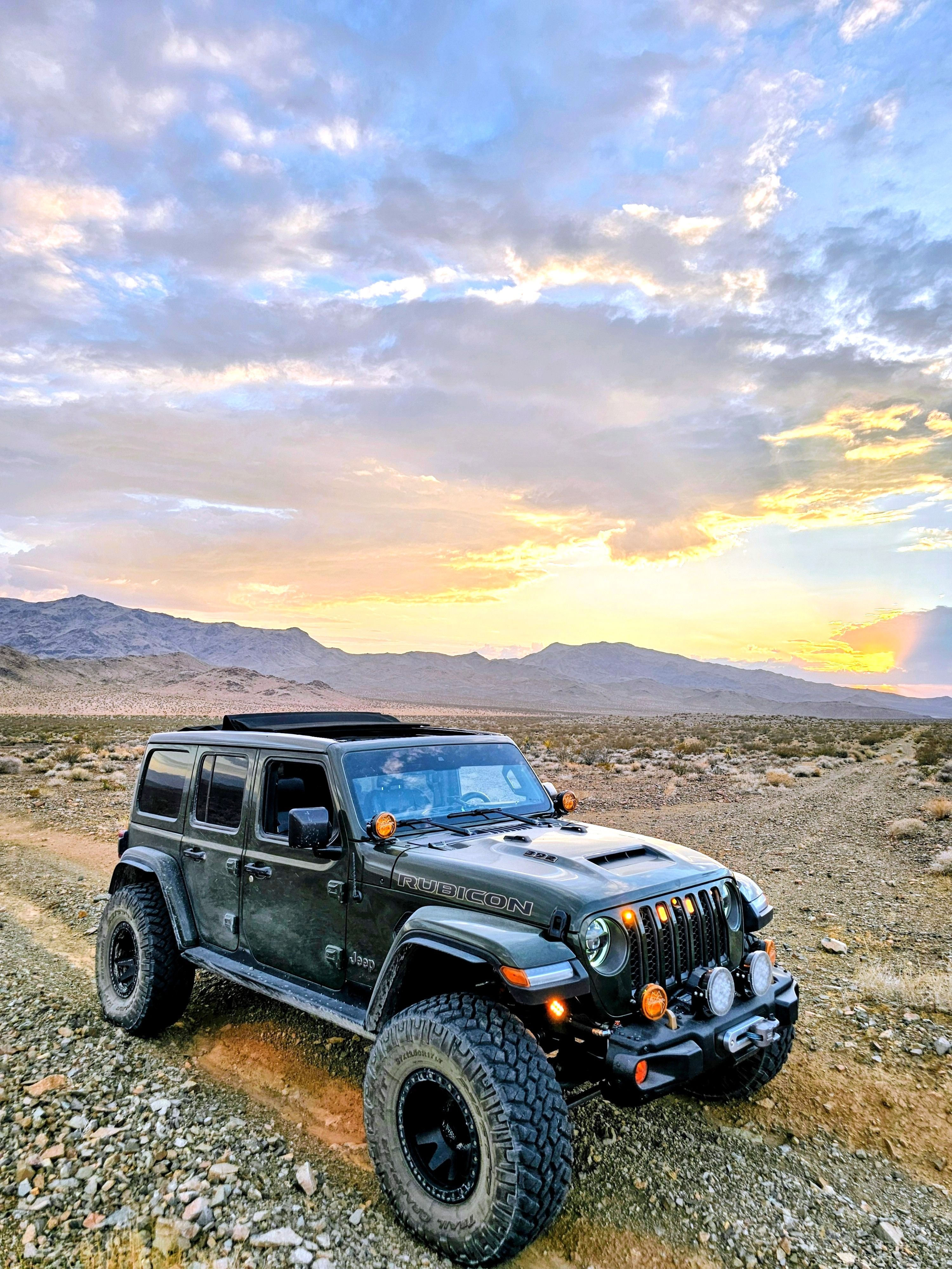 Used 2023 Jeep Wrangler Unlimited Rubicon 392 w/ Trailer Tow Package AWD/4WD image 32