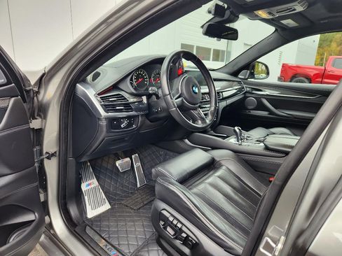Used 2016 BMW X6 M image 18