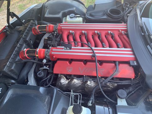 Used 2000 Dodge Viper RT/10 image 2