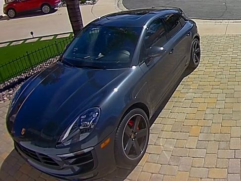 Used 2018 Porsche Macan GTS image 2