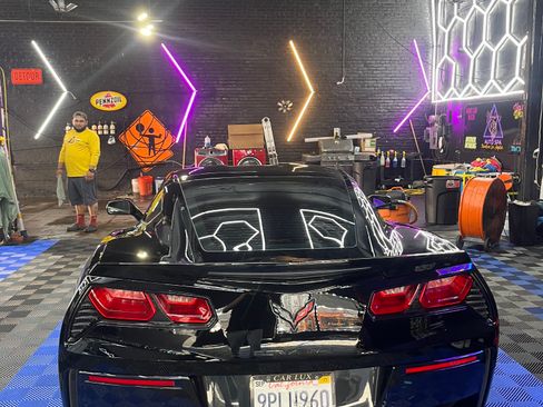 Used 2015 Chevrolet Corvette Stingray Coupe w/ 2LT Preferred Equipment Group image 9