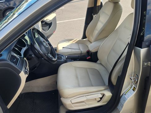 Used 2015 Volkswagen Jetta SE FWD image 9