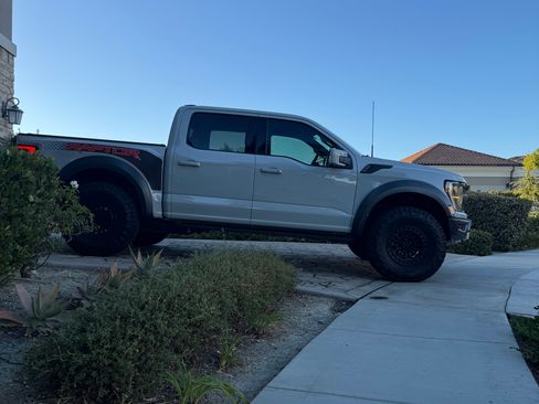 Used 2023 Ford F150 Raptor image 12