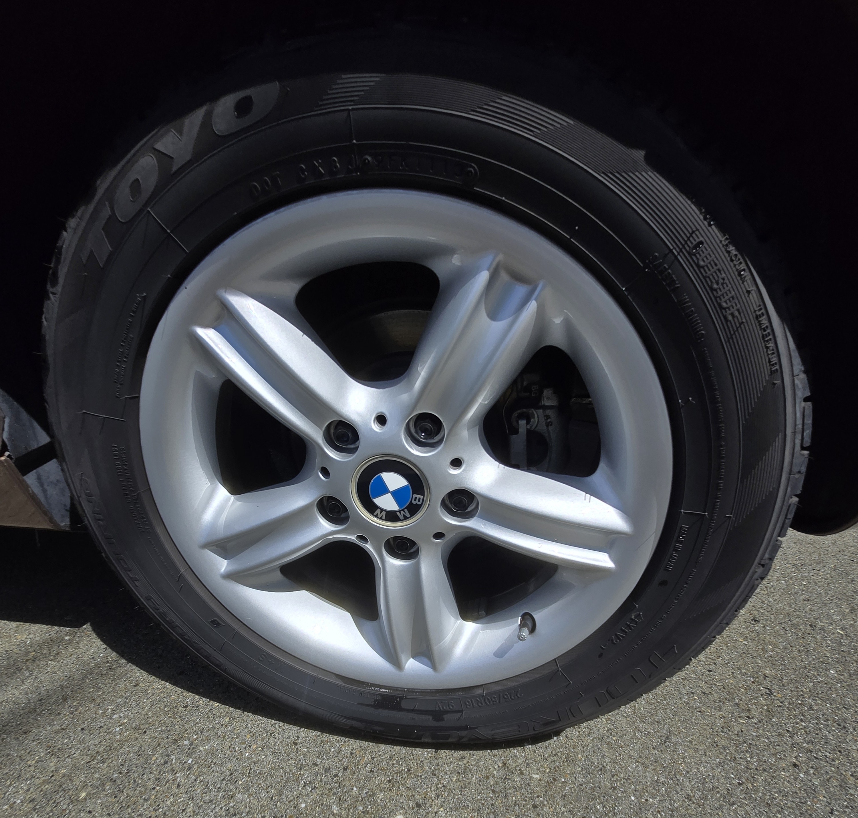 Used 2001 BMW Z3 2.5i RWD image 15