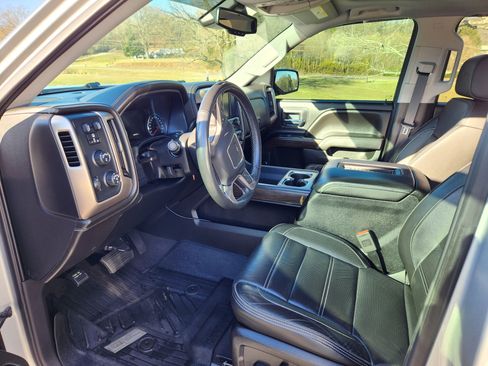 Used 2018 GMC Sierra 1500 Denali w/ Denali Ultimate Package image 5