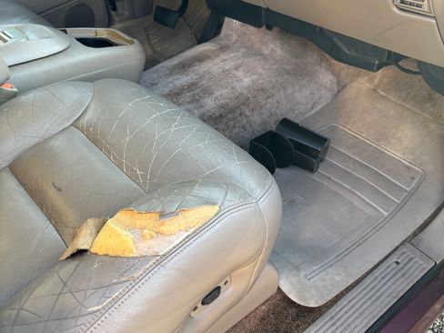 Used 1996 Chevrolet Tahoe 4WD image 9