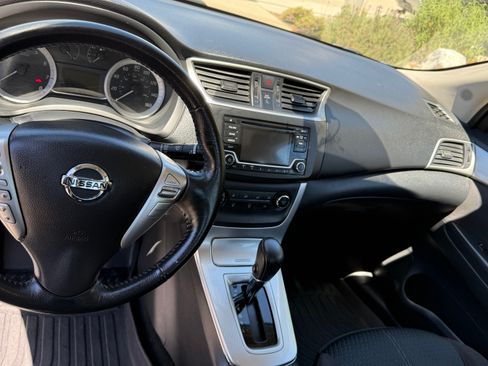 Used 2015 Nissan Sentra SR FWD image 6