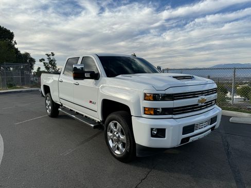 Used 2018 Chevrolet Silverado 2500 LTZ w/ Duramax Plus Package image 29