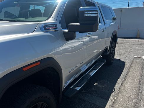 Used 2023 GMC Sierra 2500 SLT w/ SLT Convenience Package RWD image 10