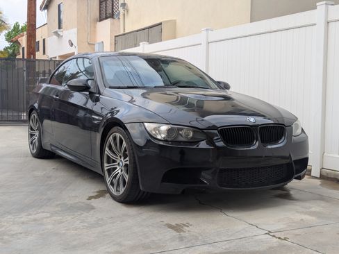 Used 2010 BMW M3 Convertible image 10