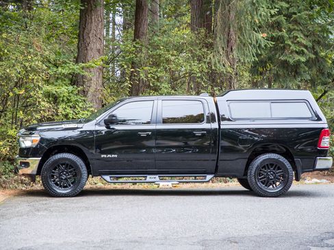 Used 2021 RAM 1500 Big Horn image 4