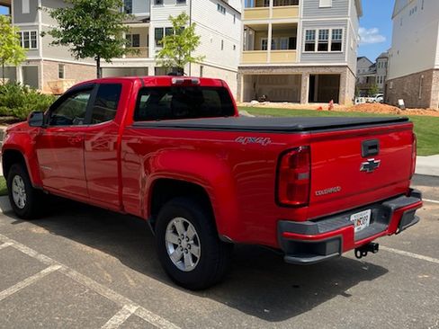 Used 2015 Chevrolet Colorado W/T w/ WT Convenience Package AWD/4WD image 6
