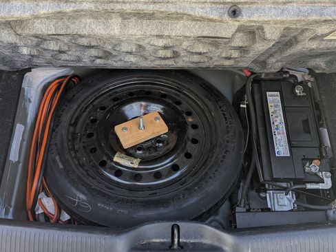 Used 2016 Dodge Charger R/T image 9