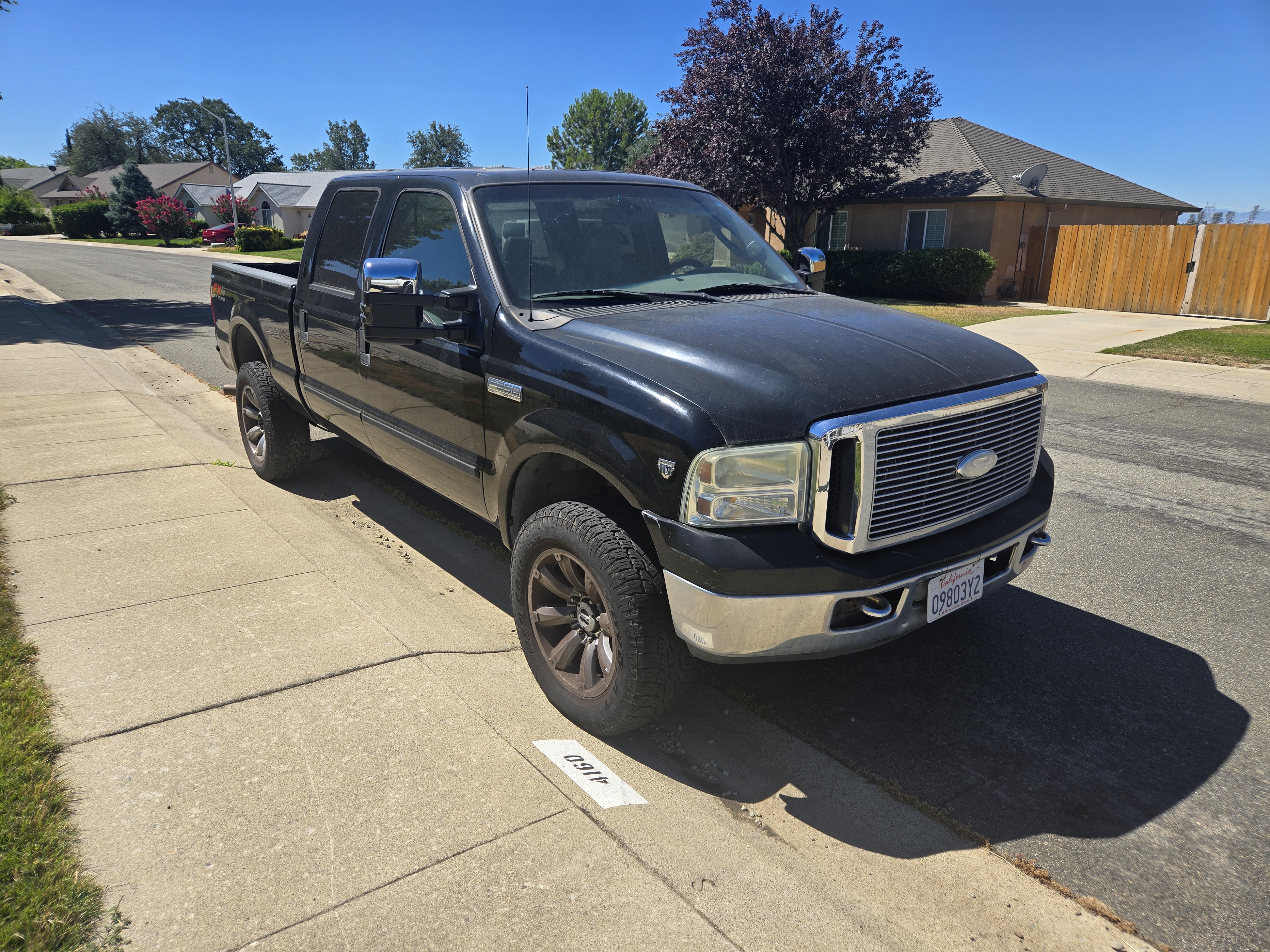 Used 2006 Ford F350 Lariat AWD/4WD image 1